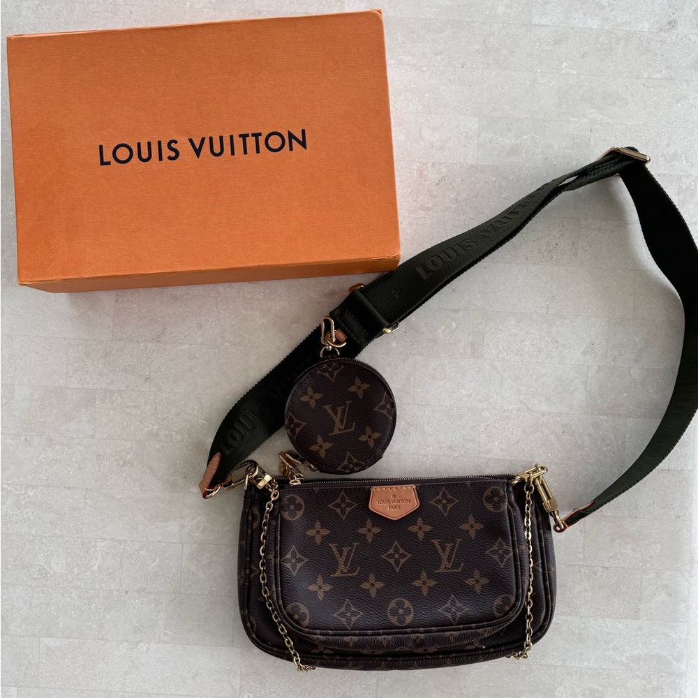 Louis Vuitton Original Multi Pochette Bag with green strap perfect condition